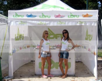 Carpa plegable de 3 por 3 rotulada