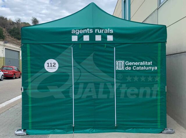 Carpa plegable con puerta para acceso al PMA